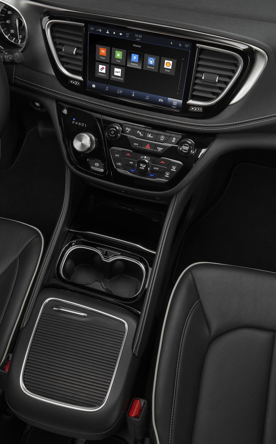 Детали интерьера Chrysler Pacifica Limited S Appearance Package AWD (RU) 2020 года  (фото 55 из 70)